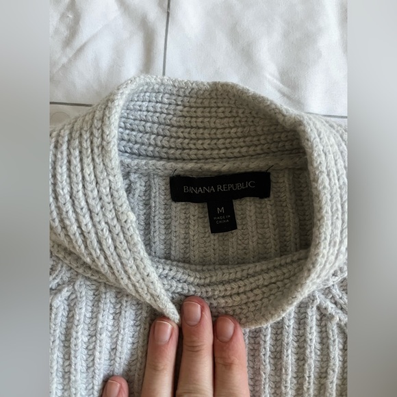 Two-Toned Collared Sweater - Picture 2 of 3